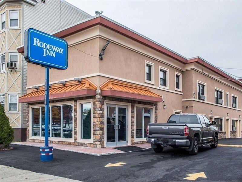 Rodeway Inn Belleville Exterior foto